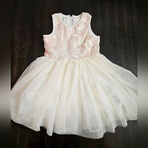 Pippa & Julie pink and cream dress size 4